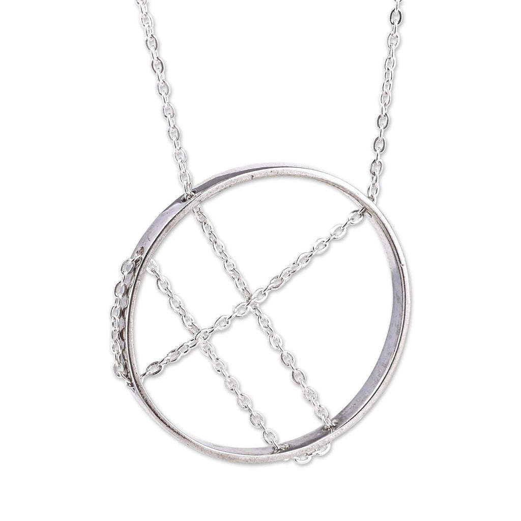 925 Silver Necklace with Circular Pendant & Interlaced Chain - Circular Elegance